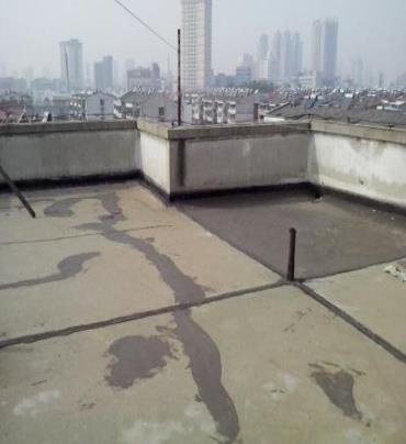 邵阳漏水维修 楼顶漏水是什么原因，楼顶漏水维修方法是什么?